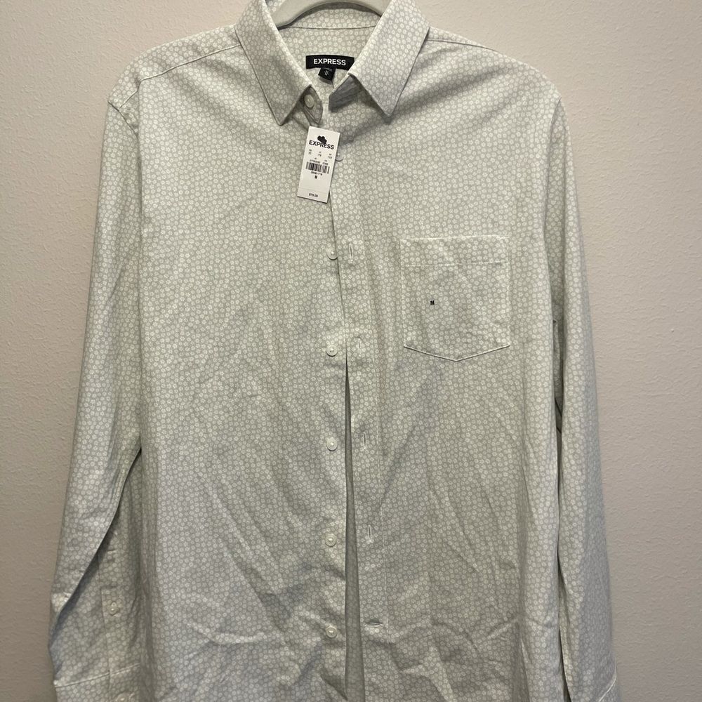 NWT Express light gray floral button down size medium